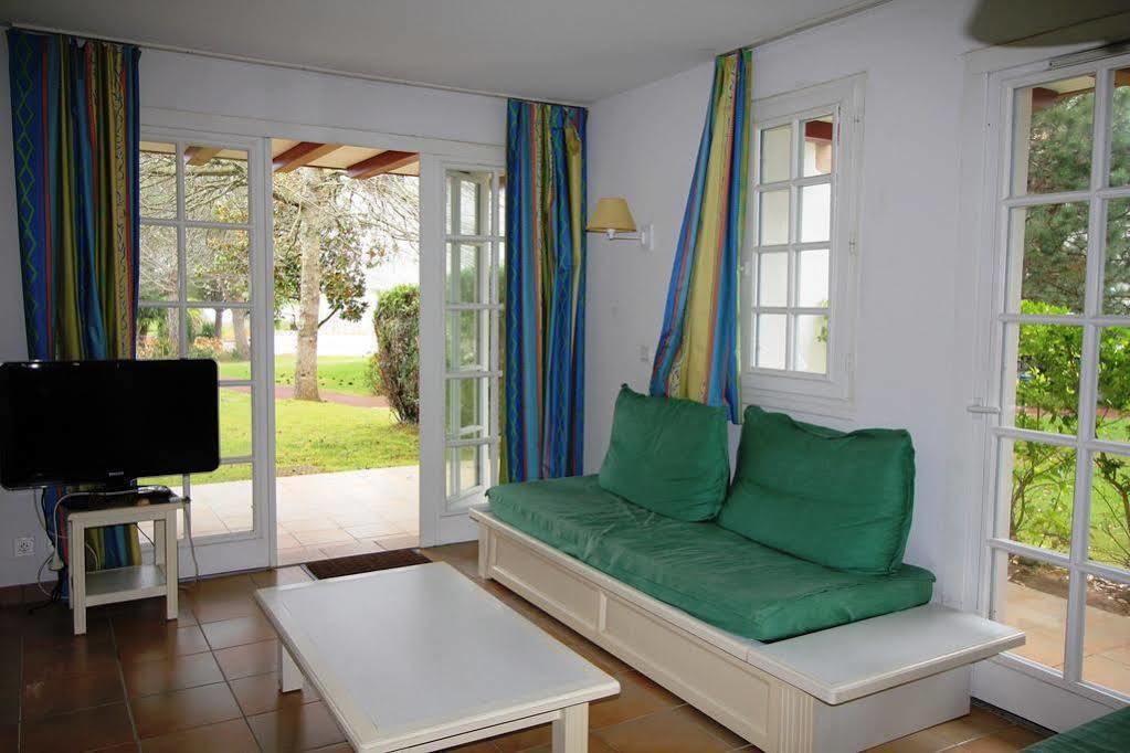 אורונייה Residence Pierre & Vacances Le Domaine De Bordaberry מראה חיצוני תמונה